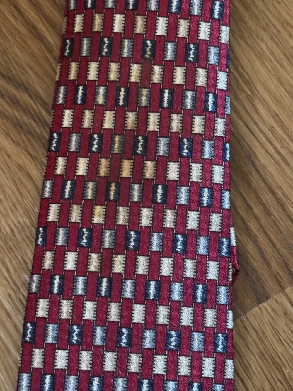Men's Burgandy Red Patterned Tie - Silk USA Countess Mara Vintage